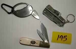 lot 195 image: Nice double blade pocket knife and 2 keychain ones