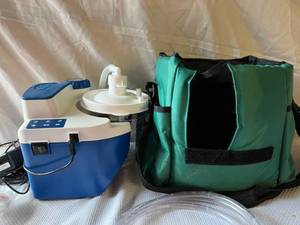lot 17 image: MSRP $600 DeVilbiss Vacu-Aide QSU Portable Suction Unit with Power Cord and Carry Bag - Great Working Condition