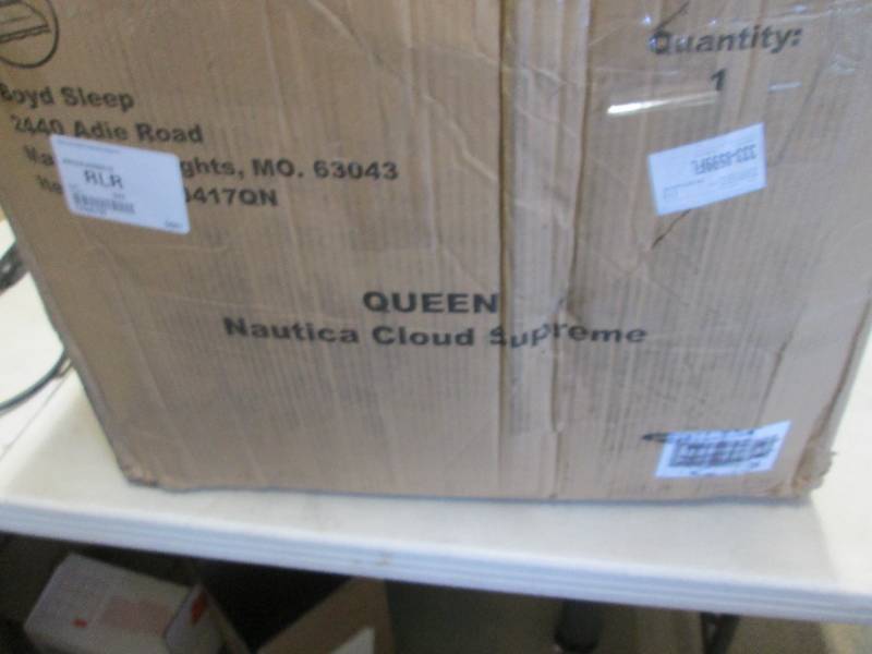lot 210 image: Nautica Home Cloud Supreme 20 Raised Air Mattress