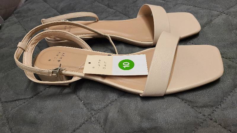 lot 160 image: Size 10 New Day Strap Heels