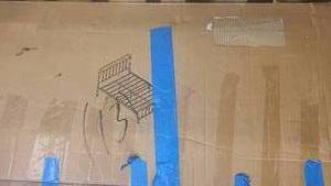 lot 15 image: Dumee Metal Full Size Bed Frame