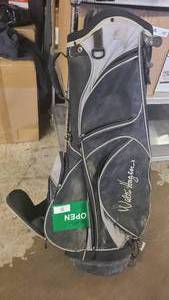 lot 29 image: Walter Hagen Used Golf Bag