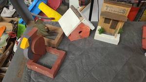 lot 132 image: Collection of handmade Bird feeders and houses