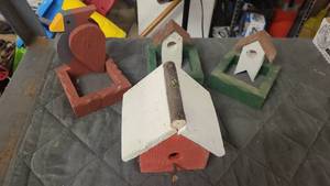 lot 138 image: Collection of handmade Bird feeders and houses