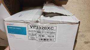 lot 640 image: Box of 16 gallon Clear Can Liners
