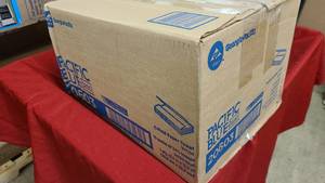 lot 755 image: C-Fold Paper Towels