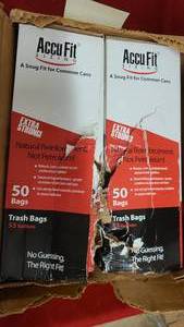 lot 770 image: 2 boxes of 55 gallon can liners