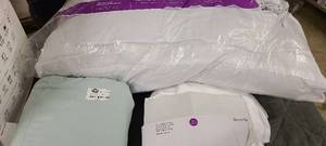 lot 716 image: 2 Sets of sheets and new pillow
