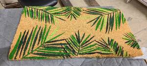 lot 718 image: Tropical themed welcome mat