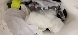lot 744 image: Bag of mens clothing