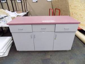 lot 42 image: Cabinet