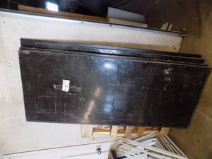 lot 59 image: 5 Chemical Resistant Counter Tops
