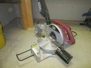 lot 56 image: Tool Shop 10 compound sliding miter saw