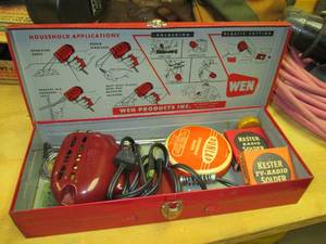 lot 63 image: Wen soldering gun in metal case