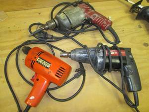 lot 70 image: Collection of Vintage Electric drill