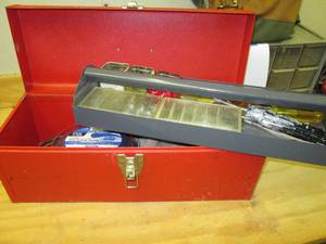 lot 73 image: Vintage metal Kennedy lift-top tool box