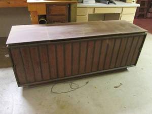 lot 104 image: Vintage Zenith Stero Buffet Cabinet