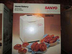 lot 110 image: Sanyo Home Bakery automatic bread maker