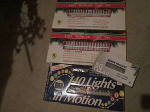 lot 162 image: Assortment of indooroutdoor Christmas lights