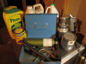 lot 165 image: Deck cleaning and staining supplies