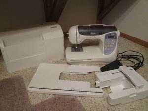 lot 183 image: Brother Pacesetter xs400 sewing machine