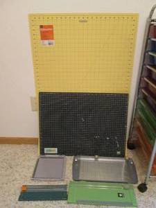 lot 188 image: Lot of cutting mats and trimmers