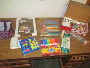 lot 299 image: Large assortment of markers, paint etc