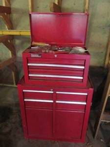 lot 38 image: Popular Mechanics 3-drawer toolbox
