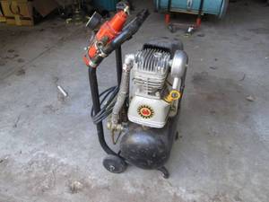 lot 224 image: Vintage portable air compressor