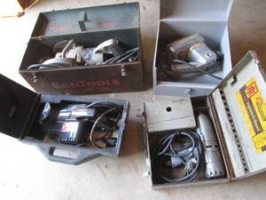 lot 11 image: Lot of 4-vintage power tools in cases