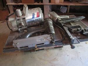 lot 4 image: Vintage Craftsman 8 direct drive table saw. plus