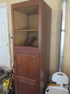 lot 414 image: Wood Pantry cabinet. 2-open shelves...