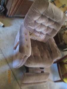 lot 418 image: Tufted button Upholstered Rocking R...
