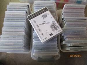 lot 462 image: 3-craft organizers full of themed s...