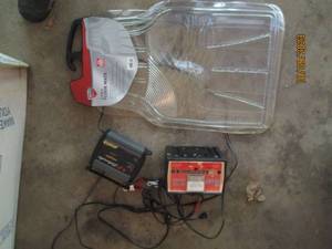 lot 479 image: Brand new 4pc auto drive floor mats...