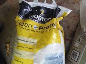 lot 498 image: 40lb bag of Morton salt, partial ba...