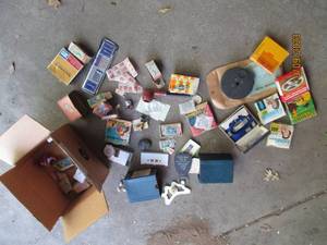 lot 507 image: Lot of vintage novelties...
