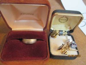 lot 353 image: 14kt textured wedding band plus