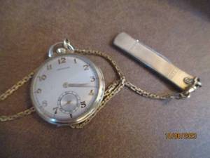 lot 355 image: Mens Hamilton pocketwatchpocket knife