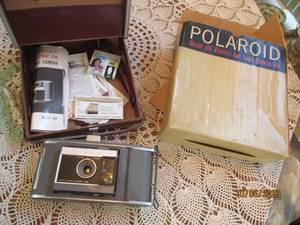 lot 363 image: Polaroid model J66 electric eye lan...