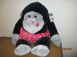 lot 374 image: Oversized Valentines Day themed gor...