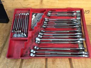 lot 2 image: Craftsman 24pc Combination Wrench Set SAE-Metric