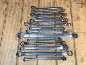 lot 46 image: Variety Box End - Offset Wrenches SAE