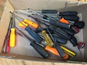 lot 47 image: Misc Screwdrivers Flat - Phillips