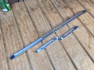 lot 49 image: Tire IronChanger Tools