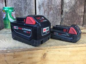 lot 68 image: 2 Milwaukee M18 Batteries