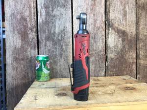 lot 69 image: Milwaukee M12 Cordless 38 Ratchet