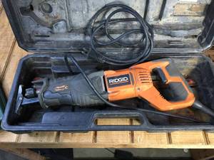 lot 79 image: Ridgid R3002 Fuego Reciprocating Saw