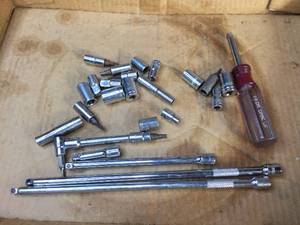 lot 94 image: 14 Dr Sockets - Extensions