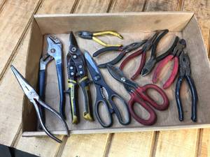 lot 99 image: Variety Pliers - Cutters